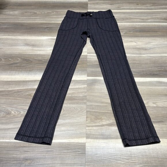 Lululemon Black Leggings with Pinstripe Pattern size 2 - Picture 2 of 10